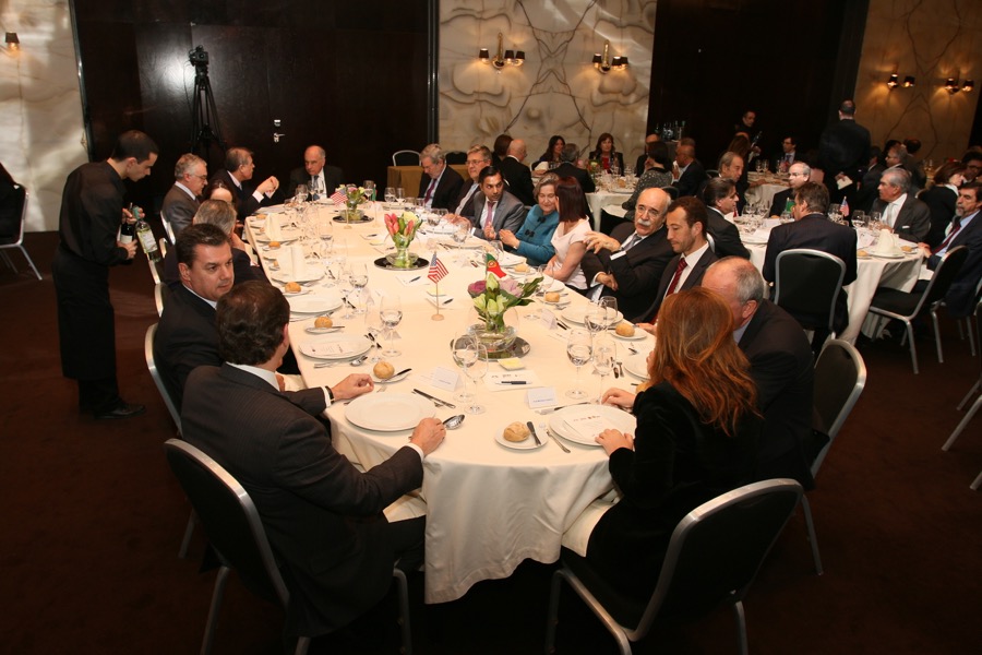 AAPEUA - Almoço-Conferência